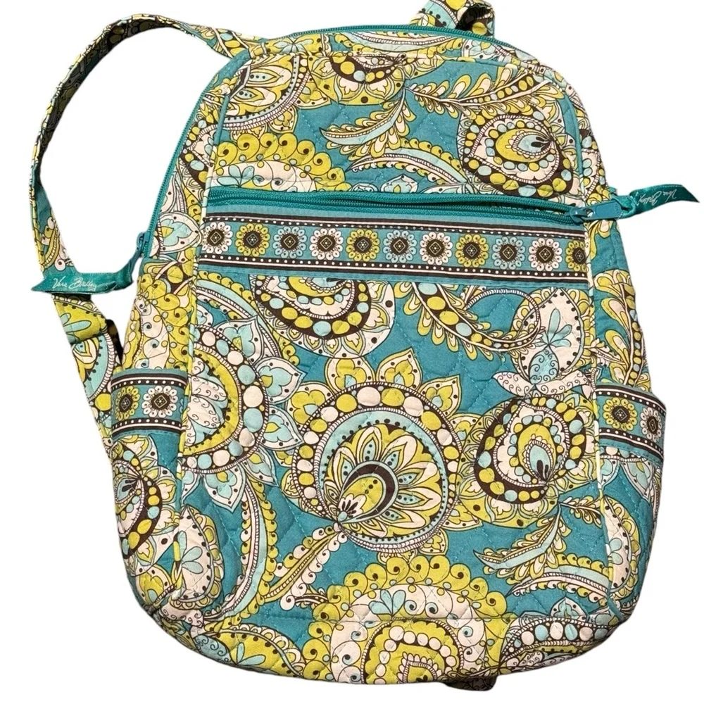 Vera Bradley Peacock Design Quilted Backpack. EUC